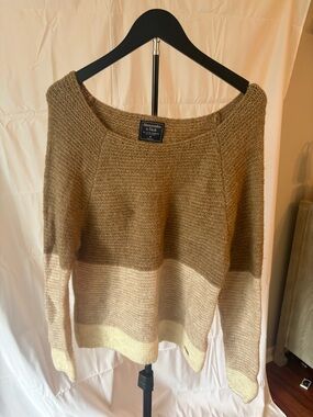 Abercrombie & Fitch Two-Tone Brown and Cream Scoop Neck Sweater